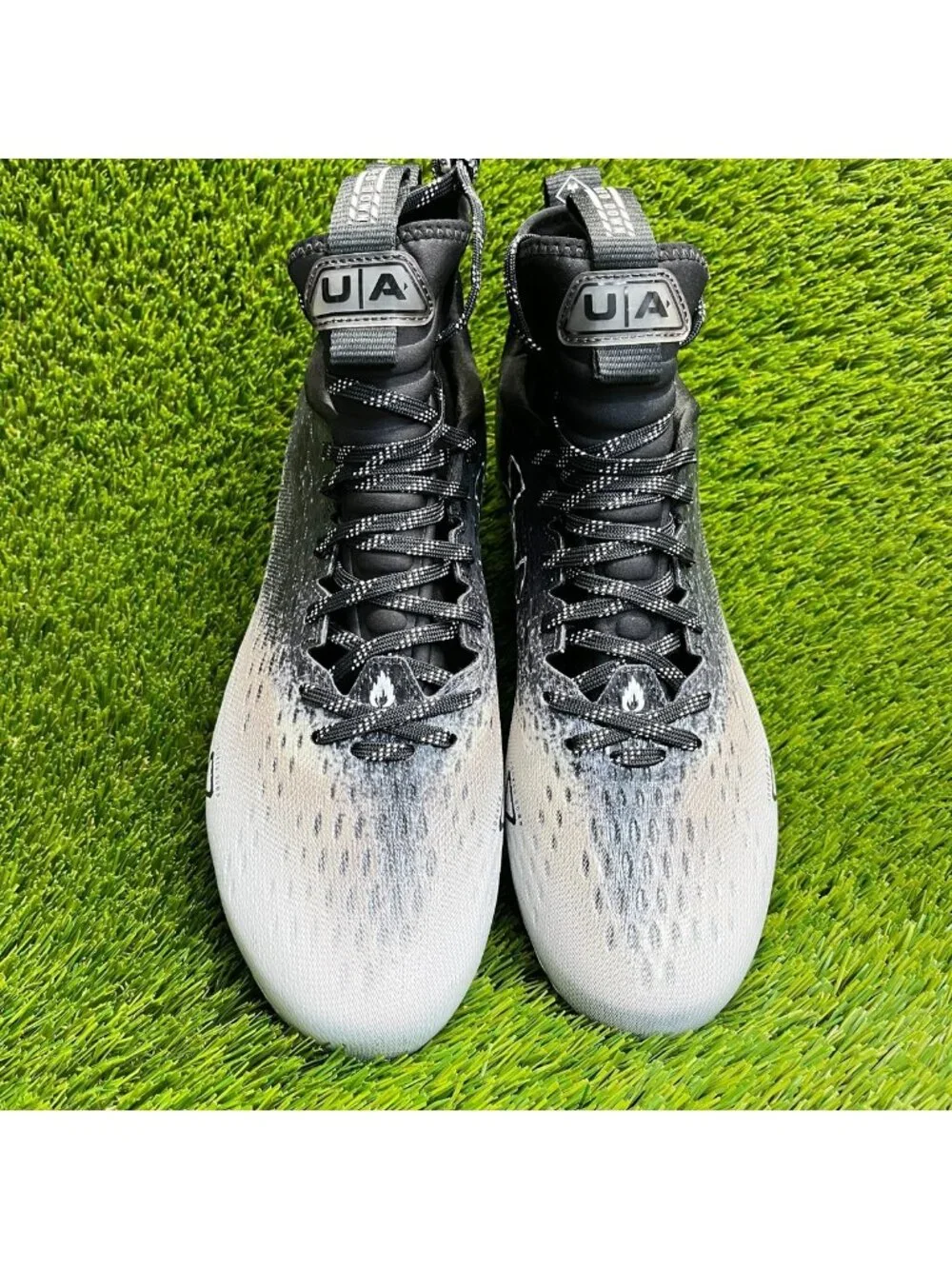Under Armour Spotlight Lux MC 2.0 Mens Size 11.5 Black White Football Cleats